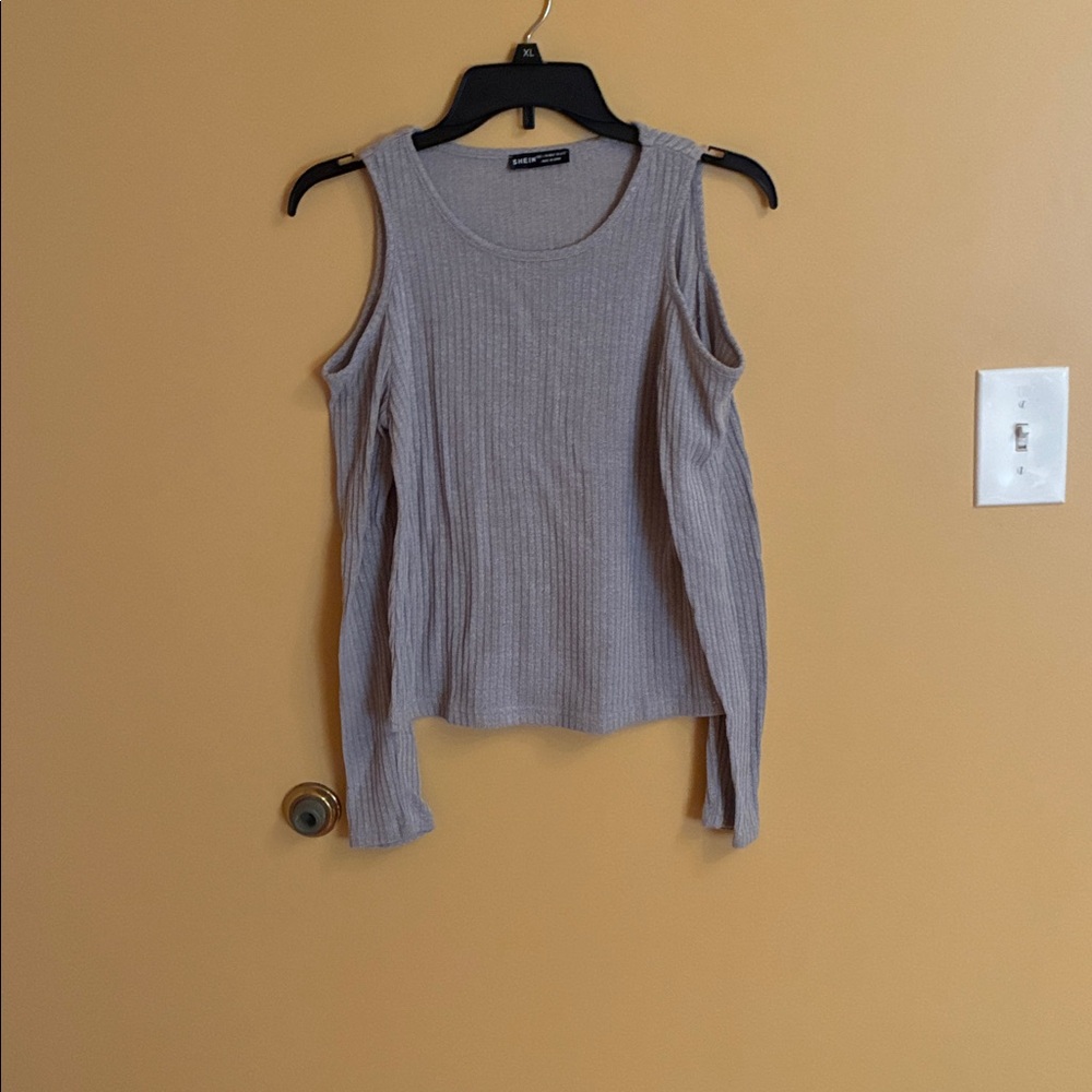 SHEIN Ribbed Knit Top in Gray